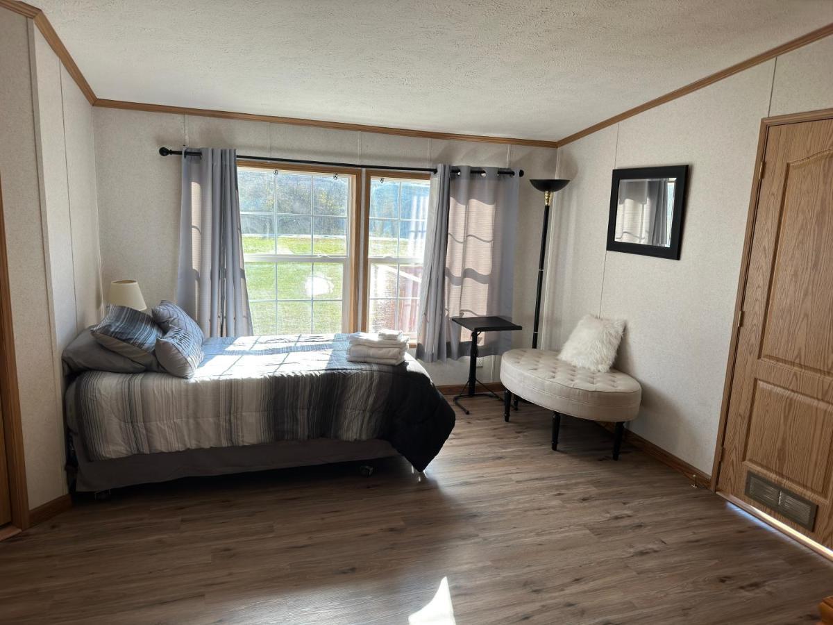 Spacious Cozy Getaway ! King Bed, Game Room, Out Door Patio Cairo 外观 照片